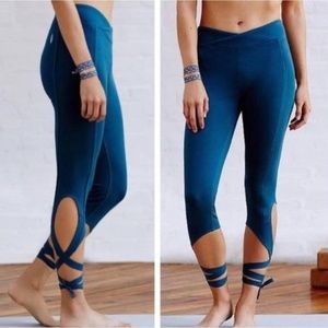 Free People Movement FP Turnout Wrap Legging Sz Small S Blue Legging